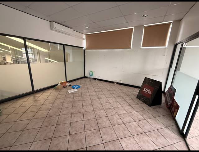 4,527M² WAREHOUSE TO LET IN BEACONVALE